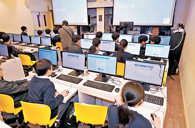 「香港盃」外交知識賽 規模再創新高 88448港生報名參賽 主辦單位走訪多校聽取建議