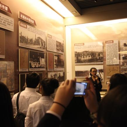透过参访中国铁道博物馆(正阳门馆)，学生了解早期中国铁路发展的情况。