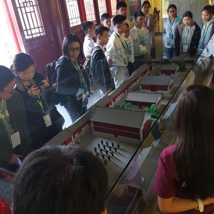 Students were visiting the Dazhong Temple Ancient Bell Museum