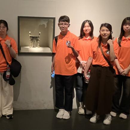 第十七届「香港杯外交知识竞赛」得奖代表参访团