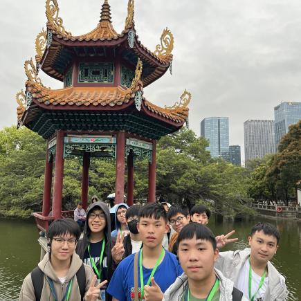 学生参访西禅寺，认识福州著名五大禅寺之一的建筑特色。