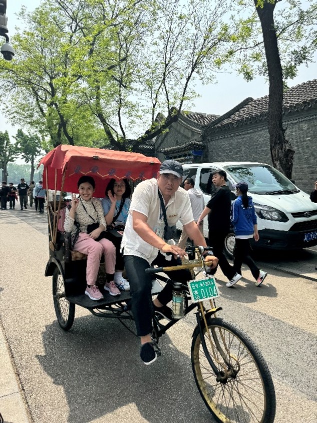 乘人力車遊胡同、參訪北京前門大街及大柵欄